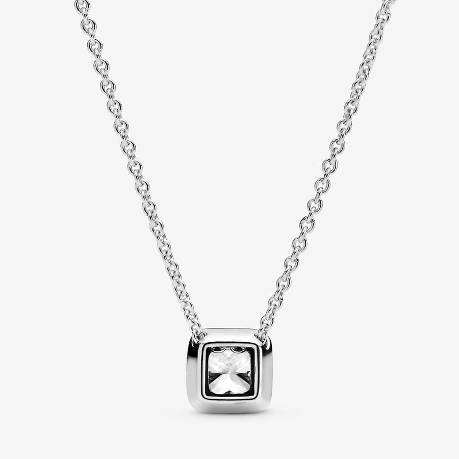 Collar cuadrado