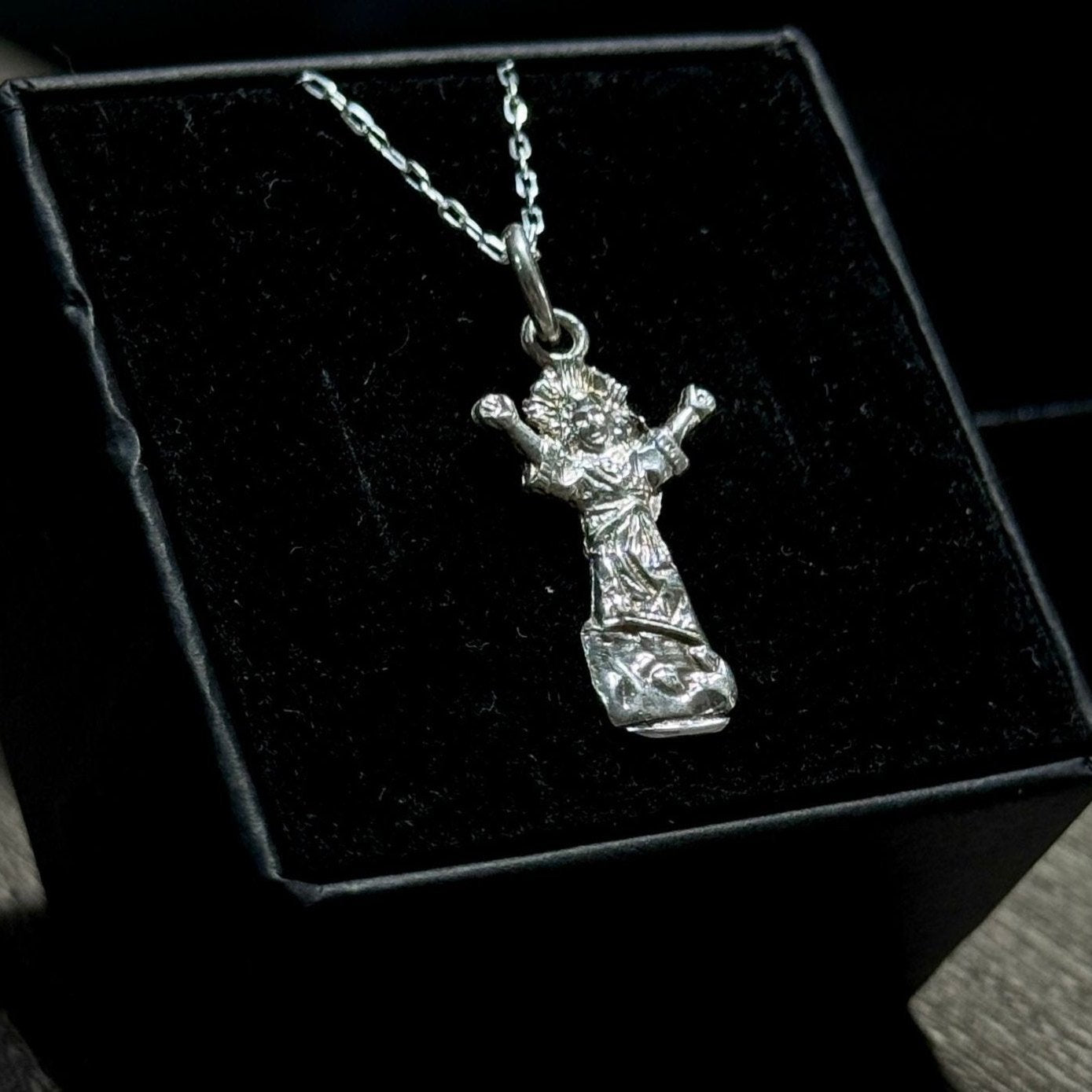 DIJE NIÑITO PLATA 925