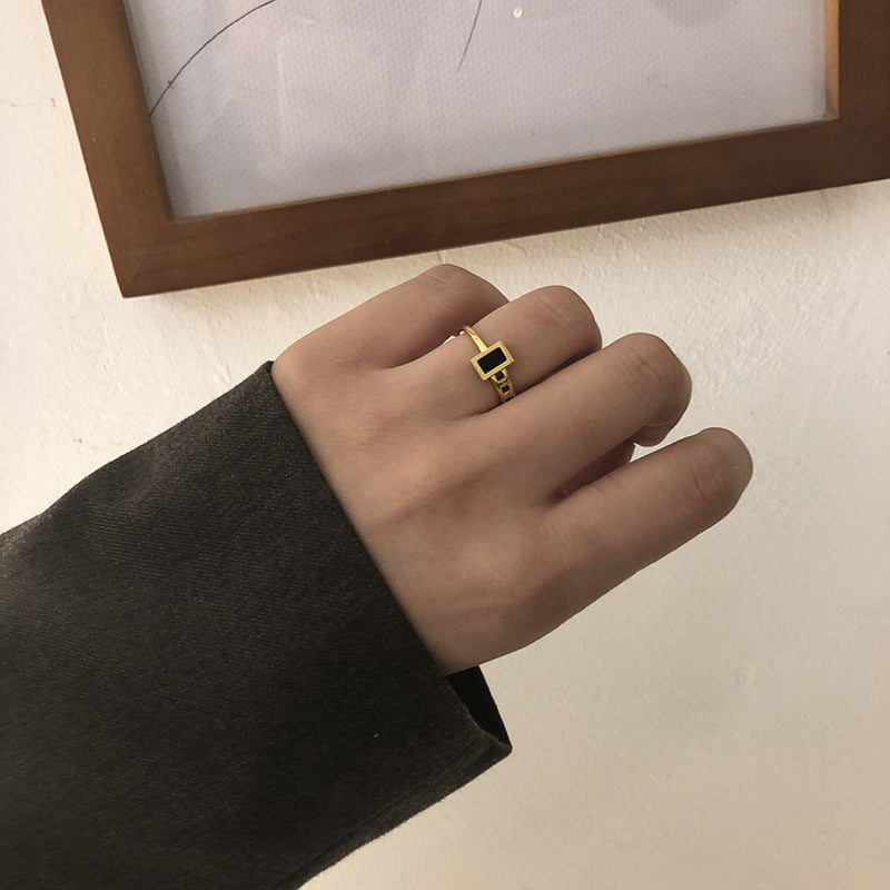 Anillo piedra negra