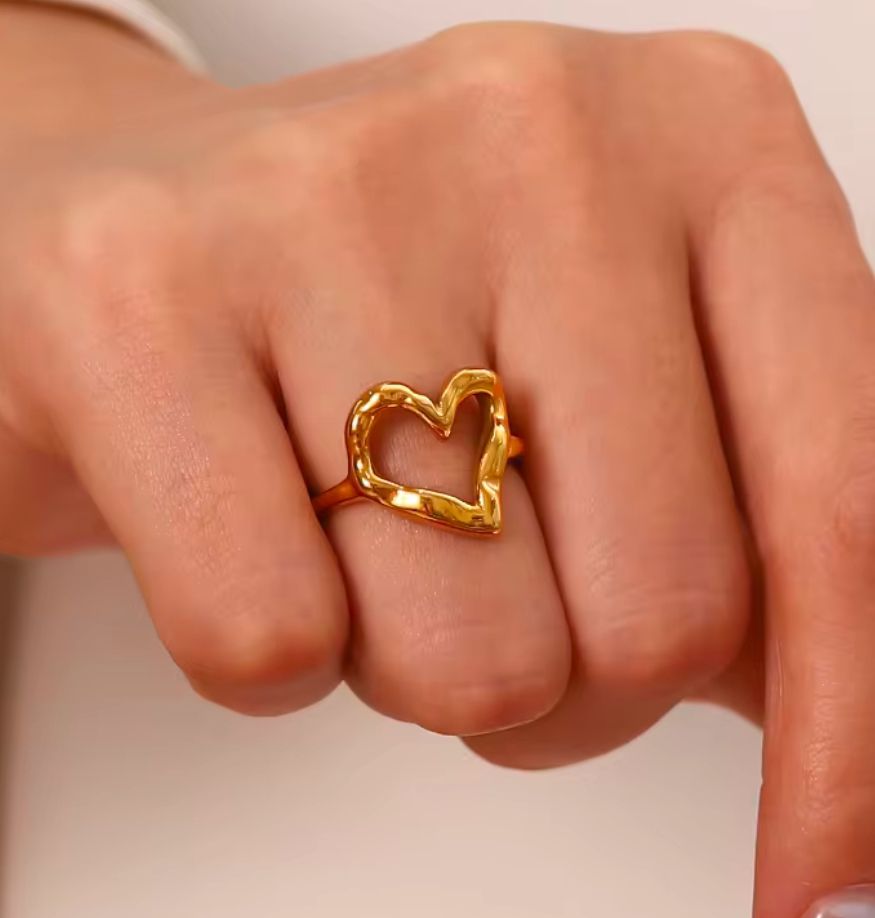 HEART ME RING