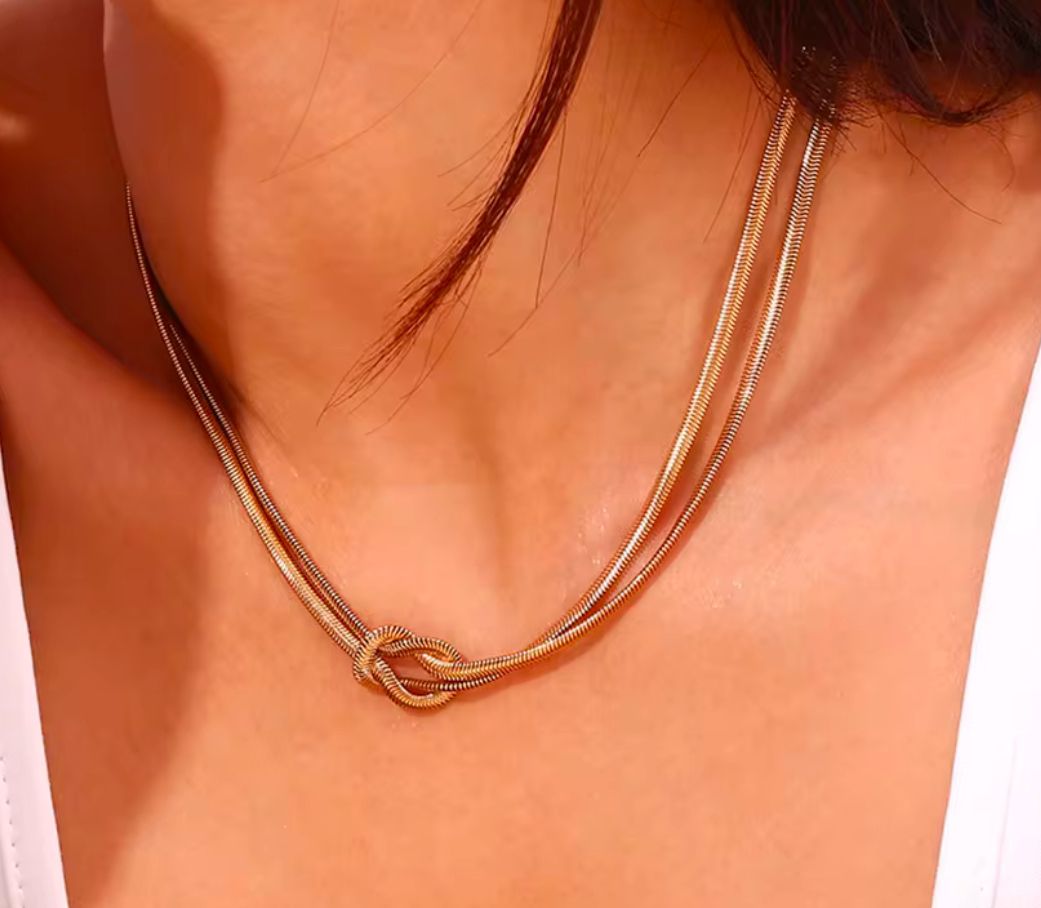 INFINITO PLANA NECKLACE