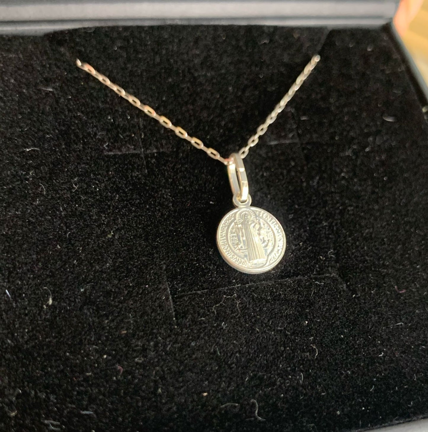 DIJE SAN BENITO, TAMAÑO PEQUEÑO, PLATA 925