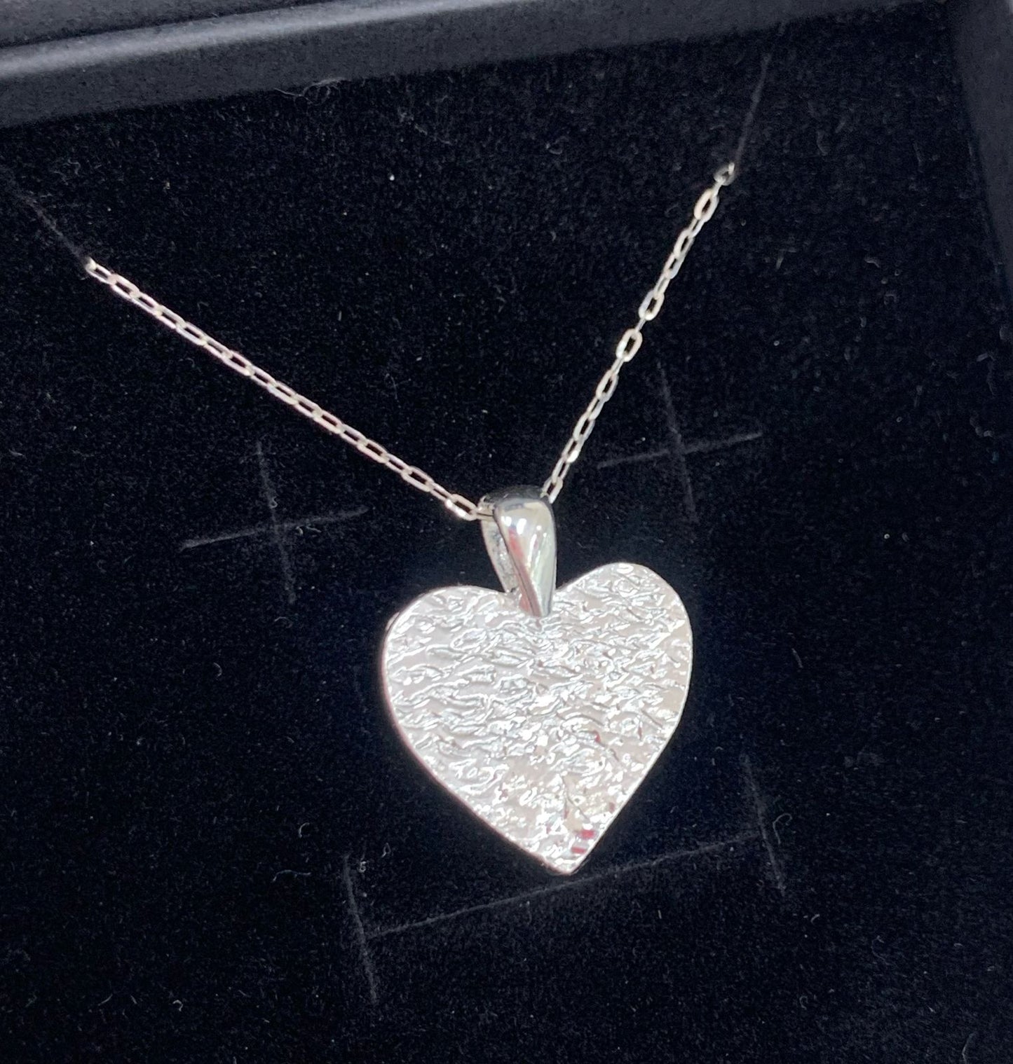 DIJE CORAZON TEXTURAS, PLATA 925