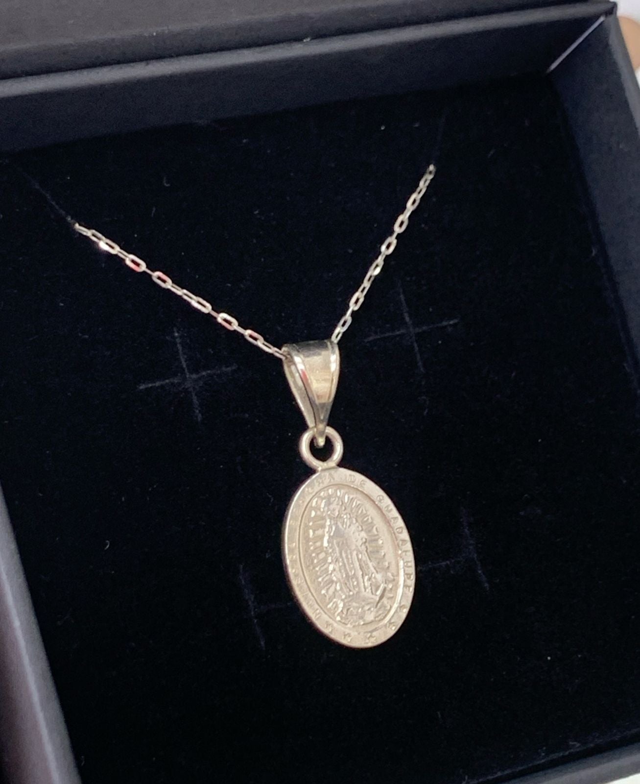 DIJE SEÑORA DE GUADALUPE, PLATA 925