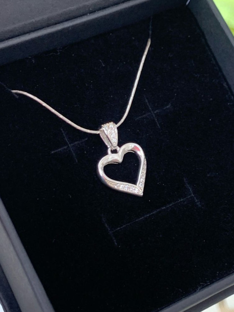 DIJE CORAZON SILUETA, PLATA 925