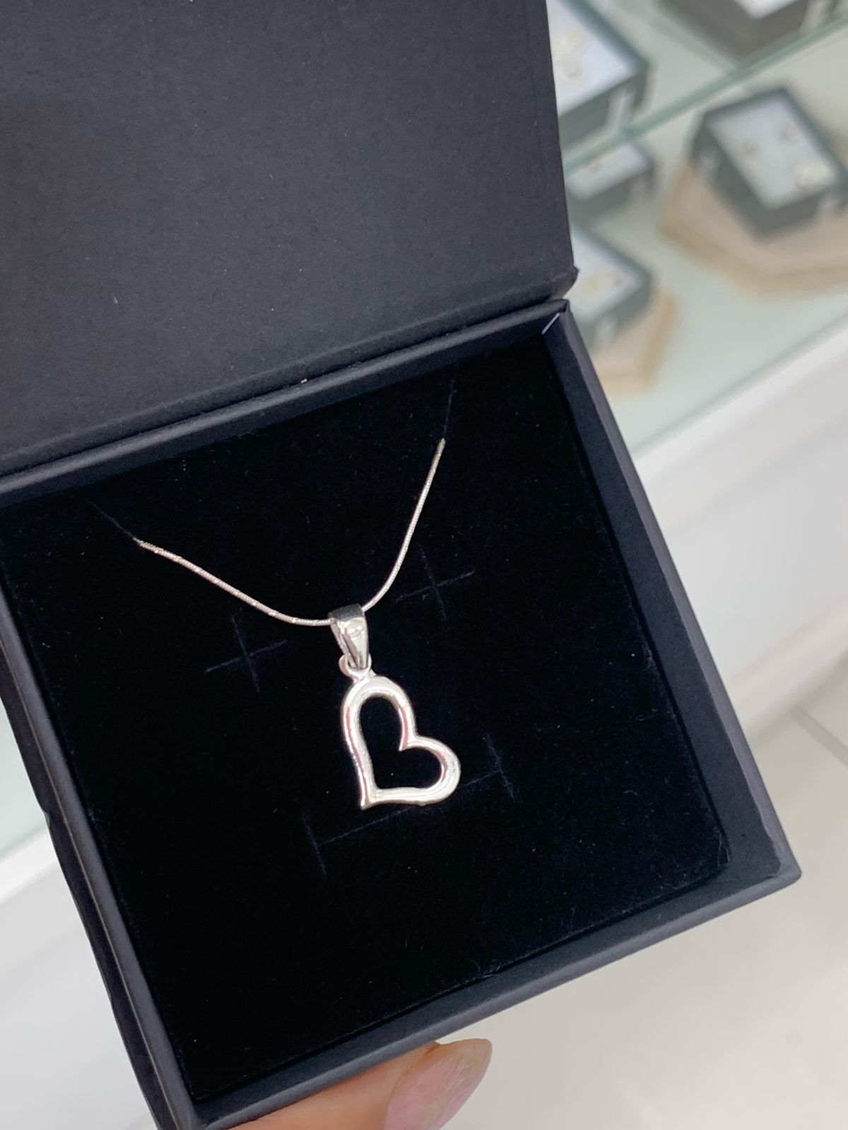 DIJE SILUETA CORAZON, PLATA 925