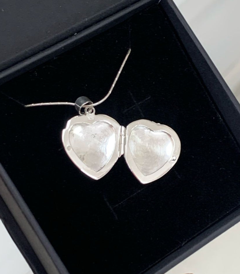 RELICARIO CORAZON GRANDE DECORADO, PLATA 925