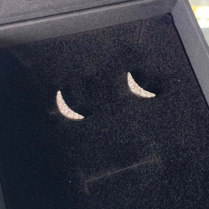 LUNAS