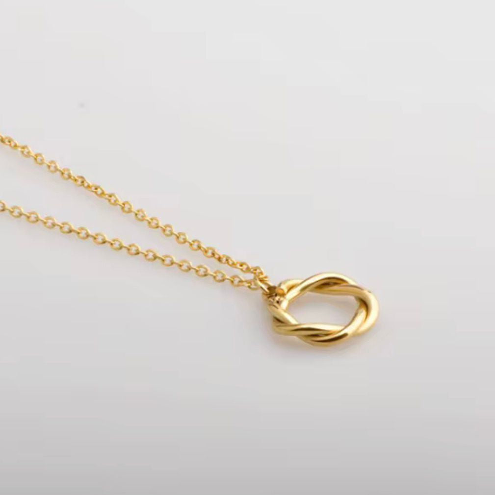 Rope necklace