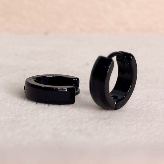 Black Earrings 12mm