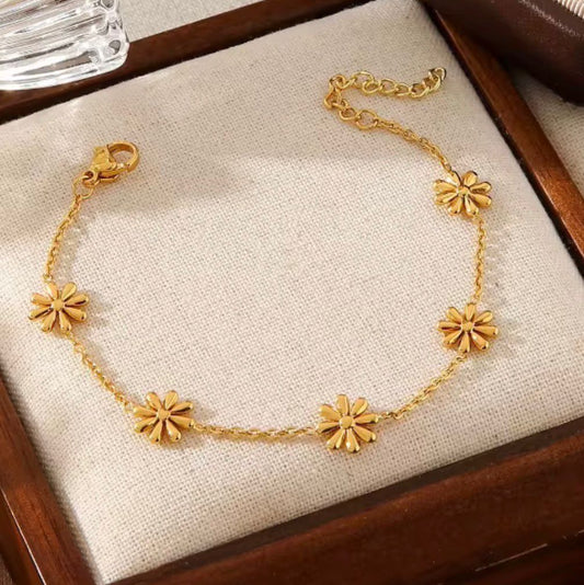 Petal Bracelet