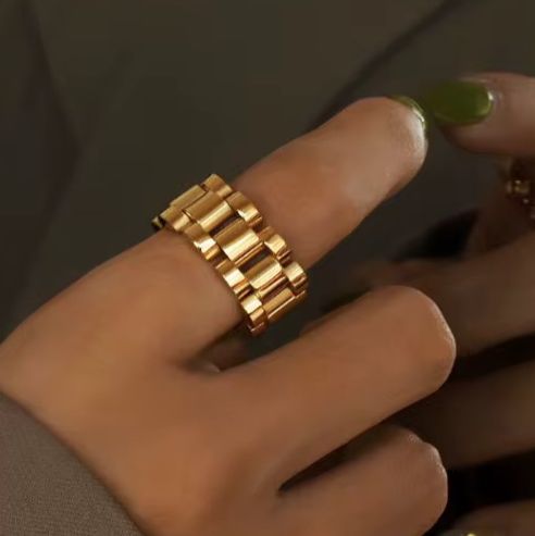 Nexus Ring