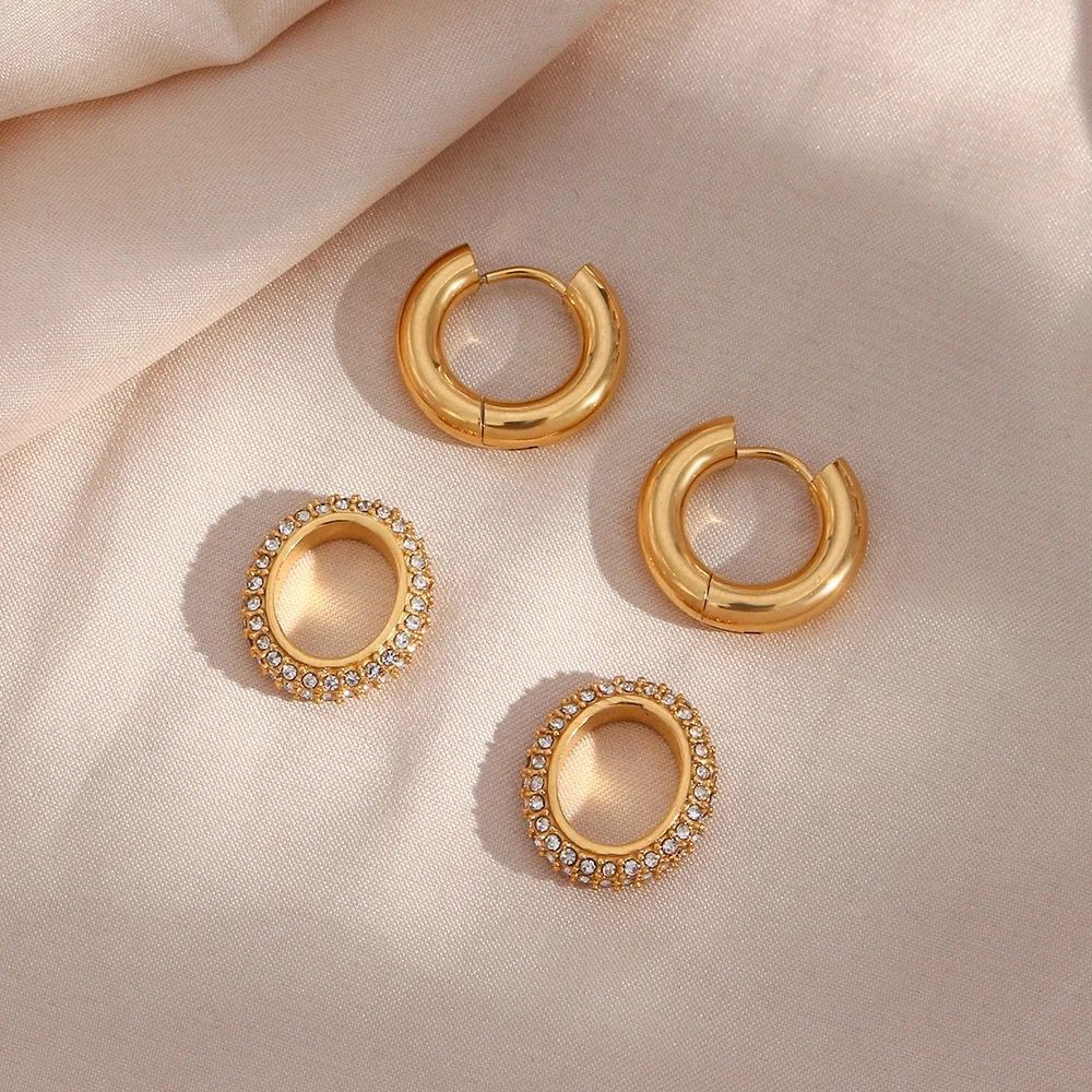 Nina Hoops